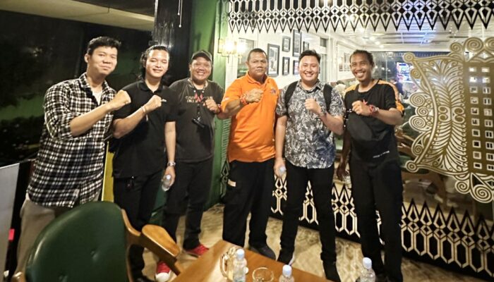 Kebersamaan Direktur Intelkam Polda Metro Jaya Bersama FSPMI dan Serikat Pekerja Gelar Buka Bersama 