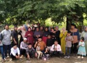 Keluarga Besar Hadiman di Ciampel Karawang Merajut Kebersamaan di Hari Raya Idul Fitri