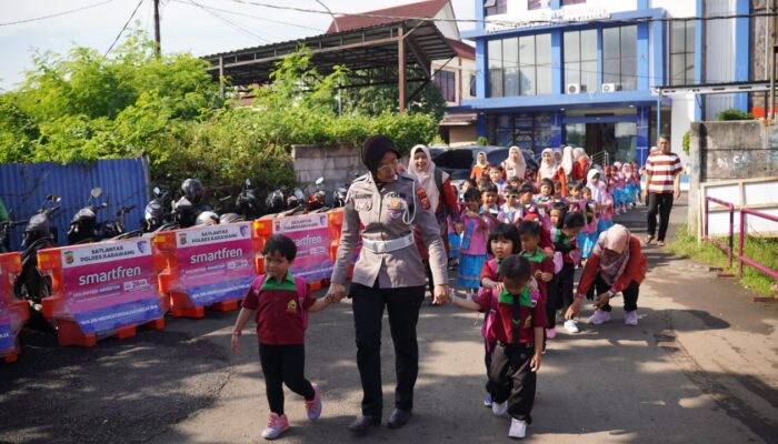 Polisi Sahabat Anak Ikuti Keceriaan Anak Usia Dini Bersama Satlantas Polres Karawang 