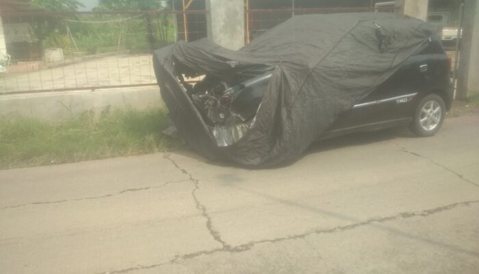 Pintu Rel di Purwasari Karawang Rawan Kecelakaan, Warga Desak Pemerintah Bertindak.