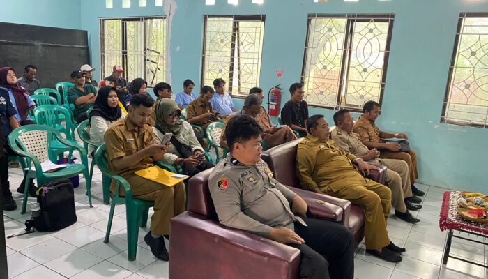 Rapat Minggon Cikampek Karawang Camat Tekankan Kebersihan, SPJ, dan Disiplin Jam Malam