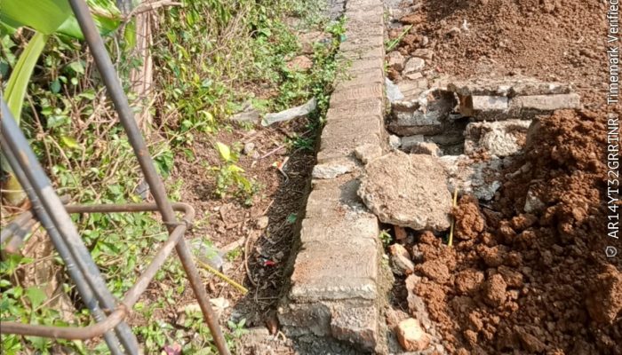 Pembangunan Pagar SDN 4 Cengkong Karawang Diduga Tidak Sesuai Spesifikasi, Berpotensi Membahayakan Siswa