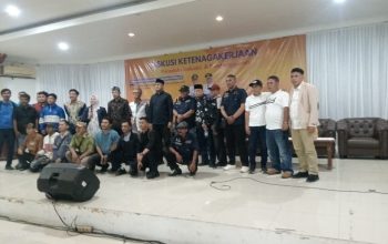 Diskusi Ketenagakerjaan: Paradoks Industri dan Pengangguran di Karawang