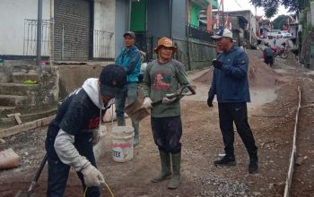 Desa Langensari kecamatan Lembang Bandung Barat realisasikan dana desa tahap 2 untuk infrastruktur Jalan