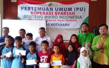 Pertemuan umum Koperasi Syariah Benteng Mikro Indonesia (BMI ) di Desa Telarsari Karawang