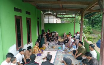 Agus Sopian dan Sumiati di Pancawati Karawang Menggelar Syukuran Rumah Baru