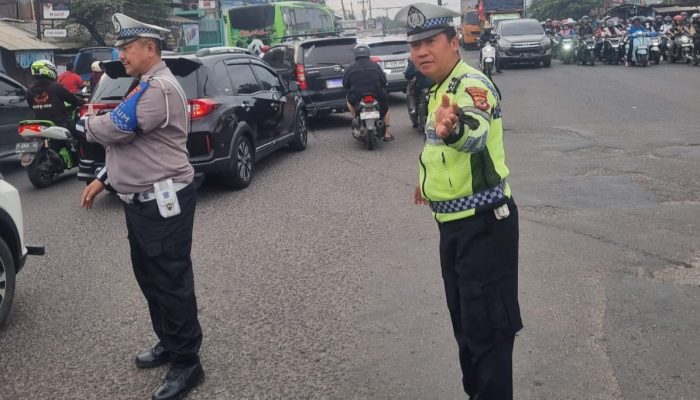 Upaya Polantas di Karawang Guna Cegah Kemacetan hingga Laka Lantas, melalui Giat Gatur Lalin