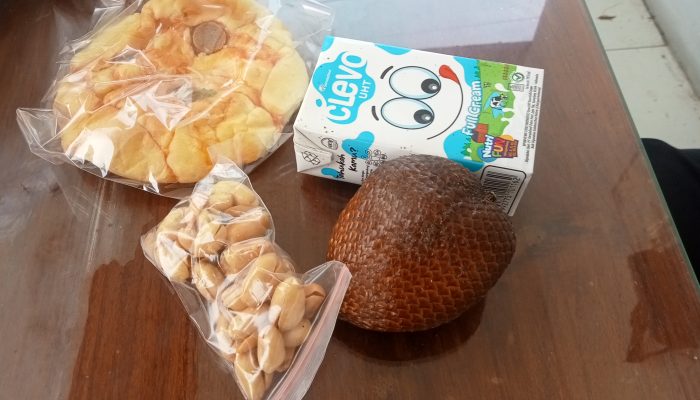 Diduga Dapur MBG Cikampek Barat 2 Karawang Mark Up Harga Porsi Makanan yang di Kirim SMA Cikampek Dan SMP Islam