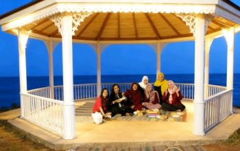 Pantai di Semarang Jawa tengah Sangat diminati Para Pengunjung pada saat Libur Hari Raya Idul Fitri