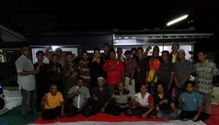 Tokoh Masyarakat Dan Tokoh Agama Mendukung Penuh Pengurus Baru RT 006 Desa Pucung Karawang.