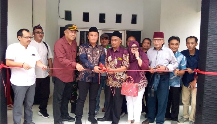 Kantor Desa Cikampek Kota Karawang Diresmikan, Sekaligus Dirangkaikan HUT Kepala Desa Ahmad Nurdin