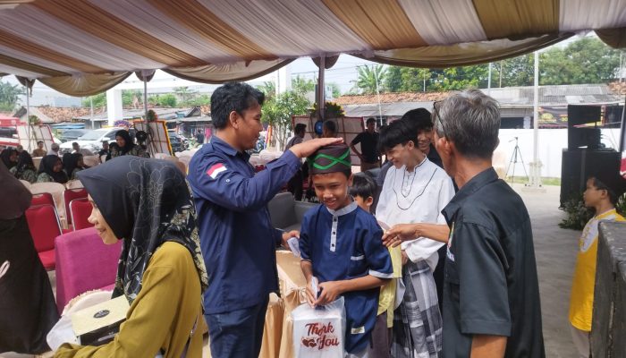 Karang Taruna Desa Cikampek Kota Karawang Gelar Santunan Anak Yatim