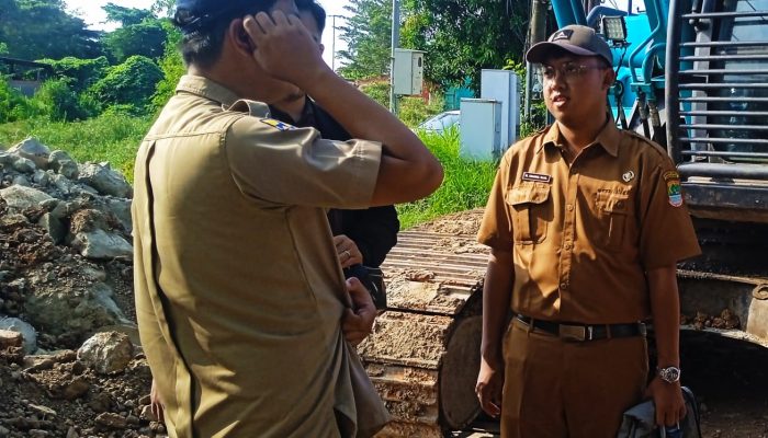 Proyek Jembatan Kalikalapa Desa Wadas yang Sudah Lama Putus baru dilaksanakan oleh Kontraktor PT.GBN Karawang,