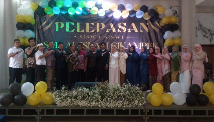 Tasyakuran dan Pelepasan Siswa SMP Islam Sukses di Gelar dengan Penuh Haru.
