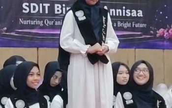 Momen Haru Atang Suganda Saksikan Putrinya, Raisya Azzahra Suganda, Raih Juara 1 di Wisuda Tahfidz SDIT Bintang Annisaa