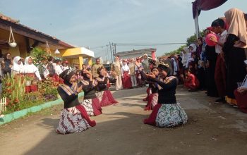 Pentas Seni dan Budaya Warnai Pelepasan Kelas 6 SDN Cikampek Barat lI Karawang .