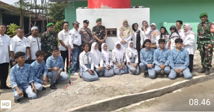 Peresmian Program TNI AD Manunggal Air di SMAN 3 Cikampek, Dukung Ketersediaan Air Bersih.bagi Sekolah dan Masyarakat