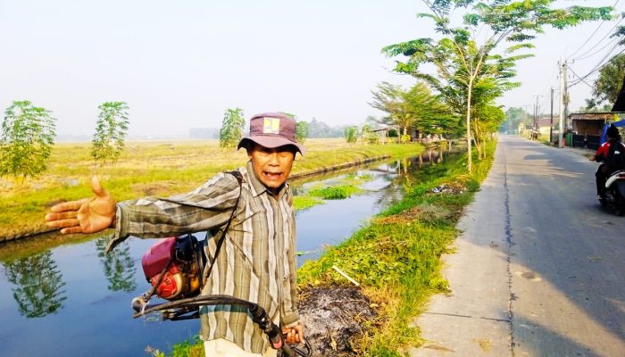 Ketua RT 07 Dusun Cilempuk Desa Purwamekar Karawang berharap adanya kesadaran warga menjaga K 3.