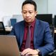 CERPEN, KANG WAWAN DULU MERAJUT BENANG,KINI IA MERAJUT ASA BARU LEWAT BUTIR MELINJO.