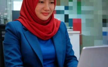 CERPEN,DANU MEMANDANGI WANITA YANG KINI RESMI JADI ISTRINYA.